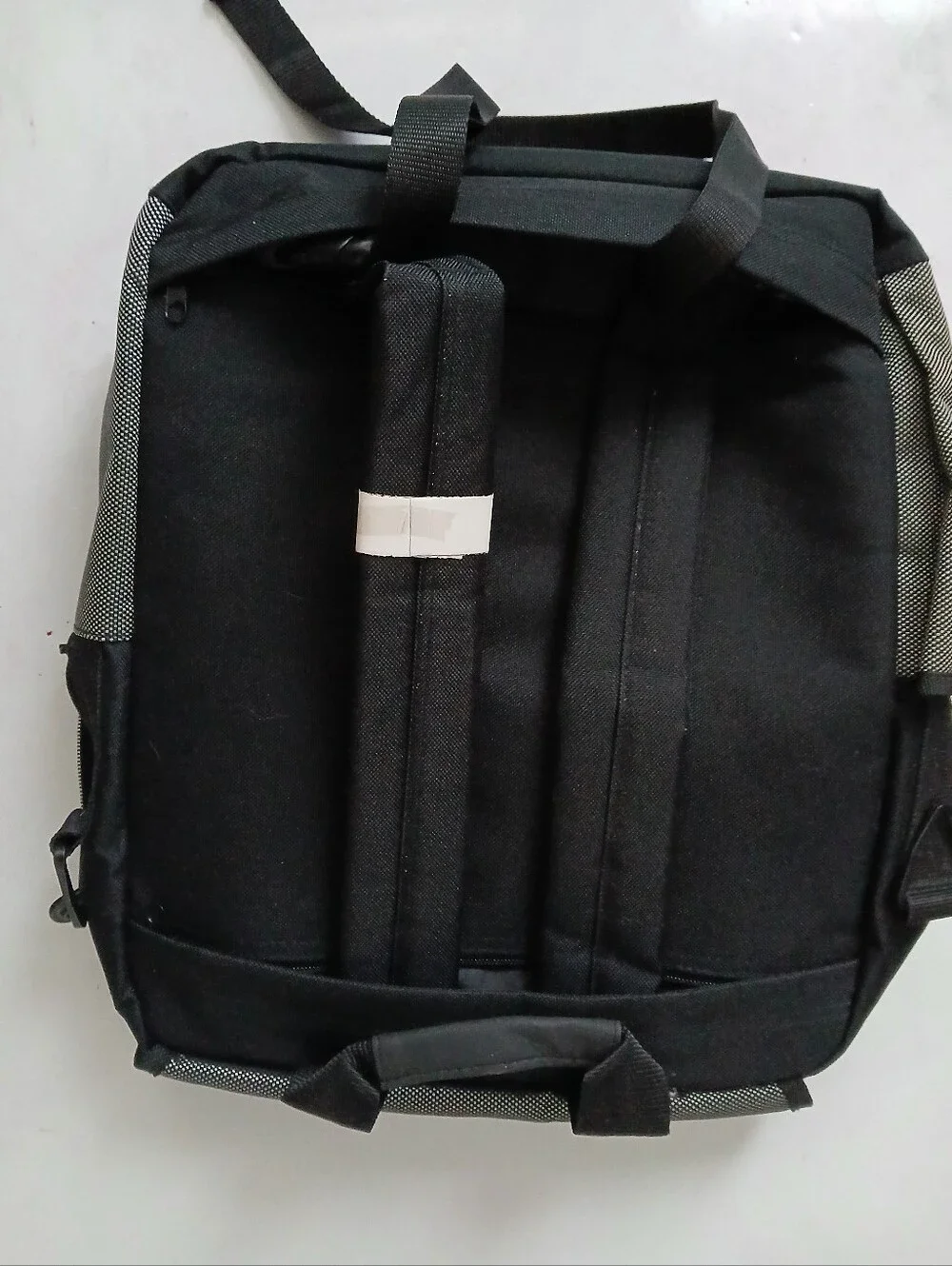 Leeds durable black